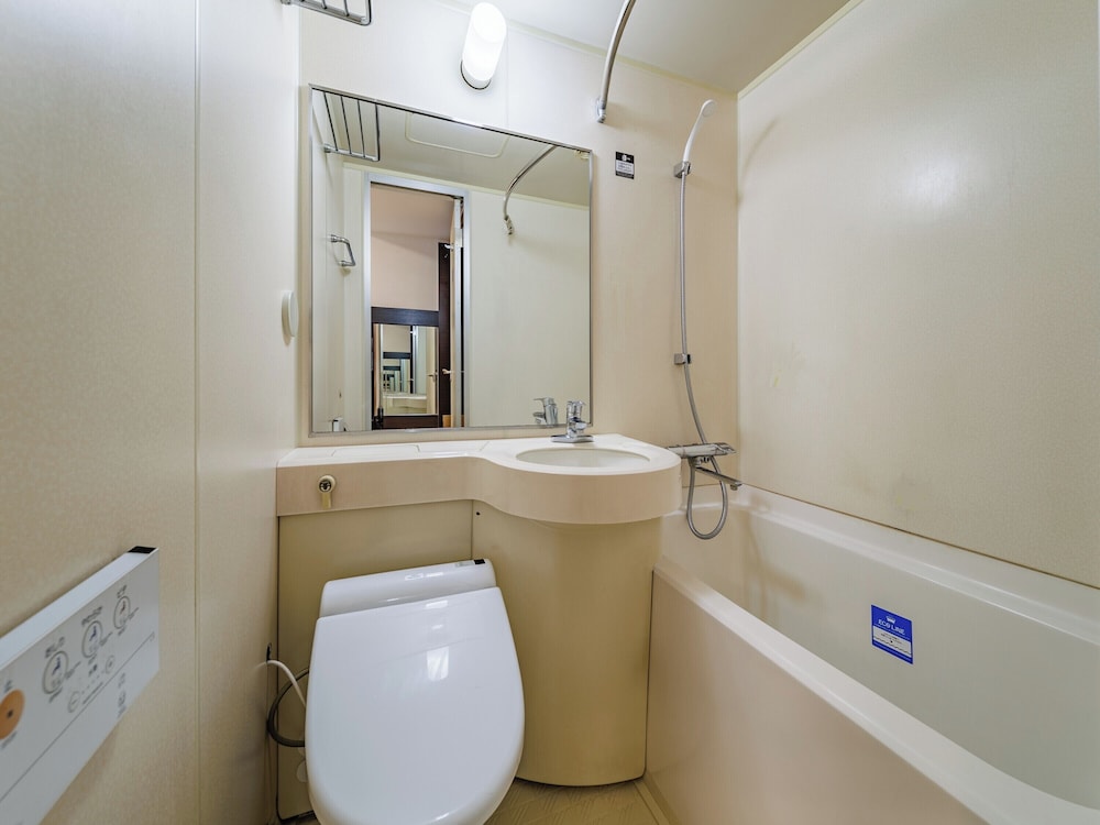 Semi-Double Room, Non-Smoking - Photo 14