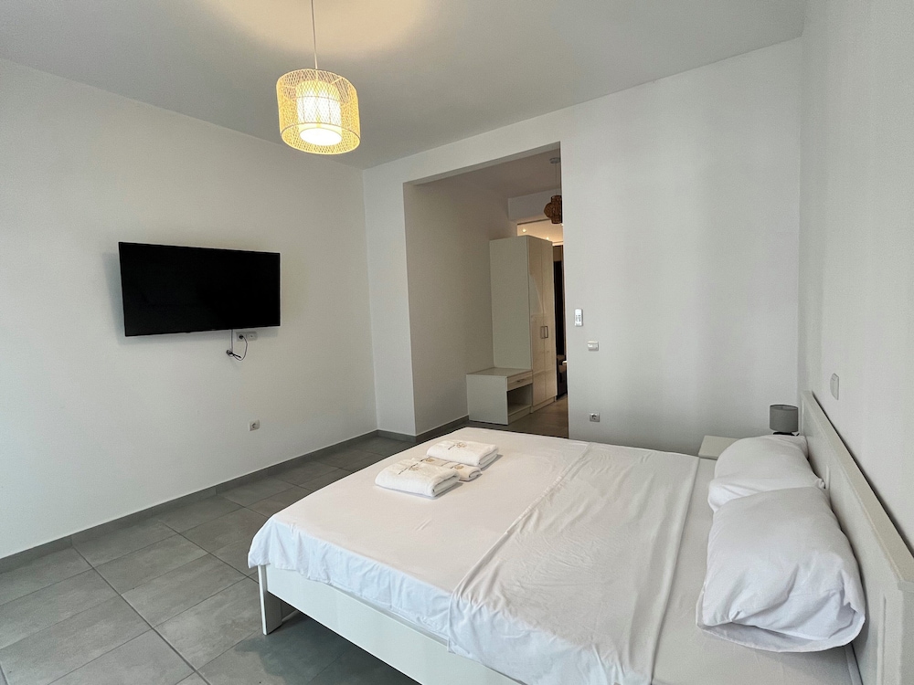 Apartment, 1 Bedroom, Smoking, Balcony