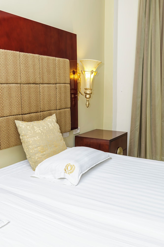 Single Room, City View