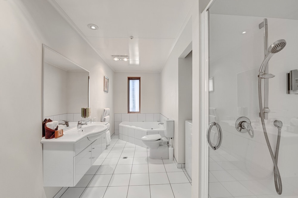 Executive Apartment, 4 Bedrooms - Photo 13
