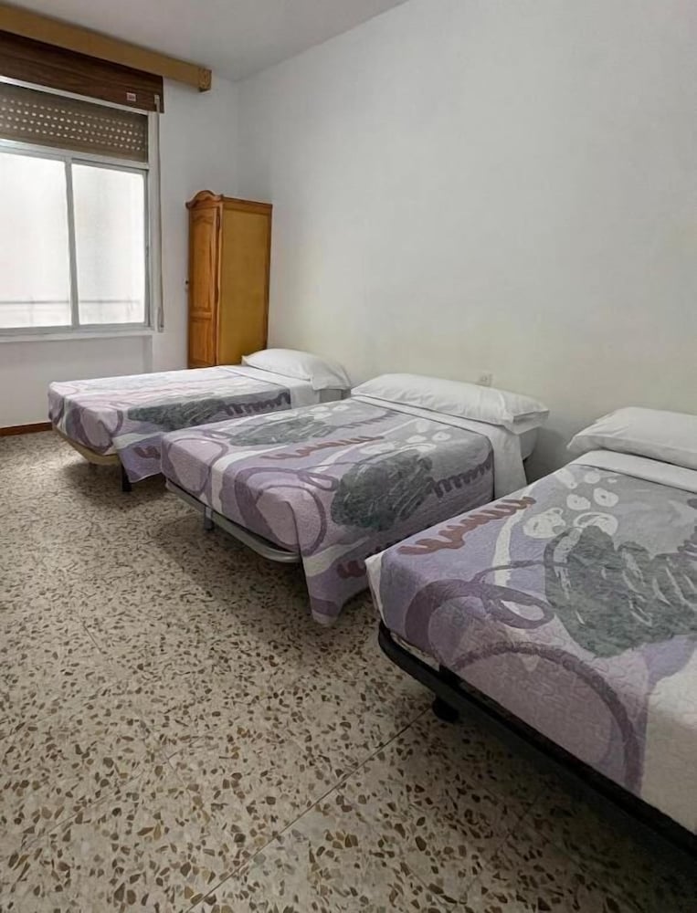 Habitación Triple Estándar, Baño Compartido