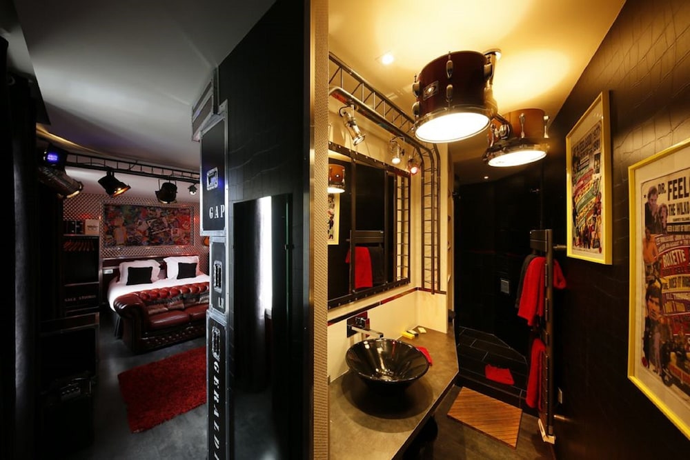Deluxe Double Room (Backstage) photo 2