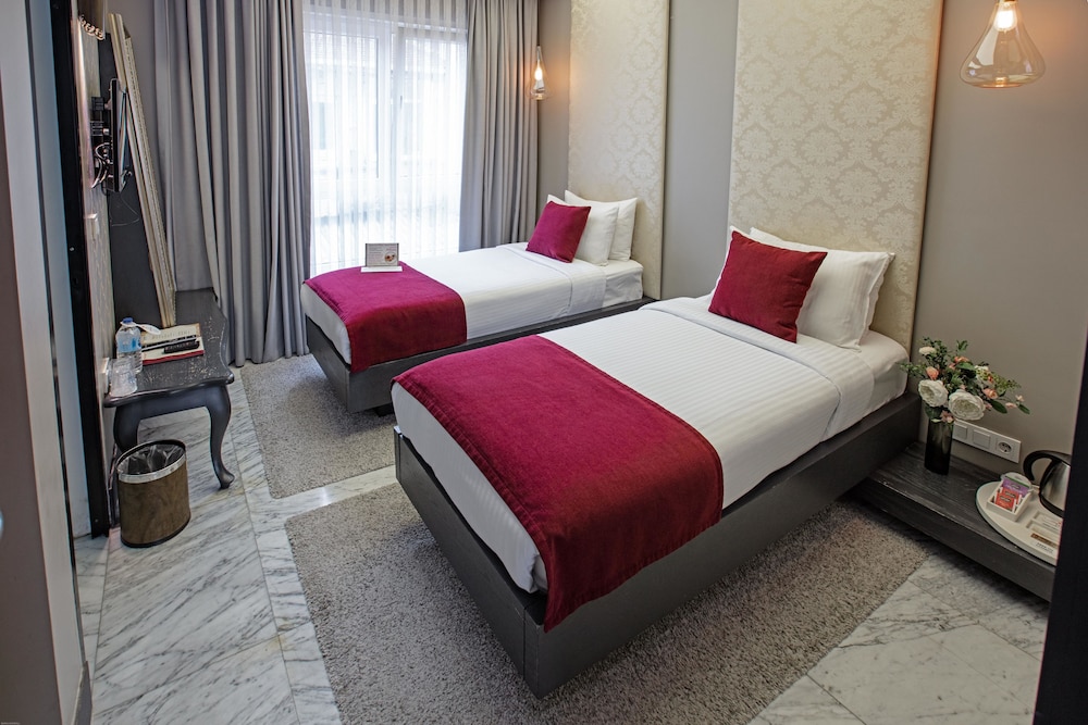 Standard Twin Room photo 3