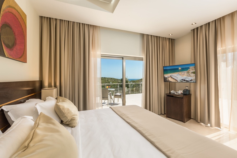 Suite, Sea View photo 1