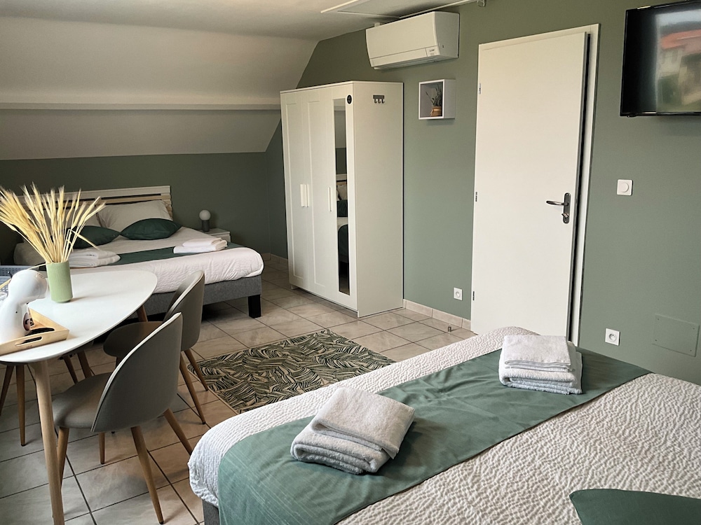 Family Quadruple Room, Garden View photo 1