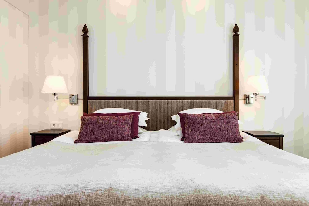 Superior Room - Photo 11