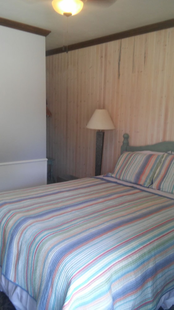 Basic Single Room photo 3