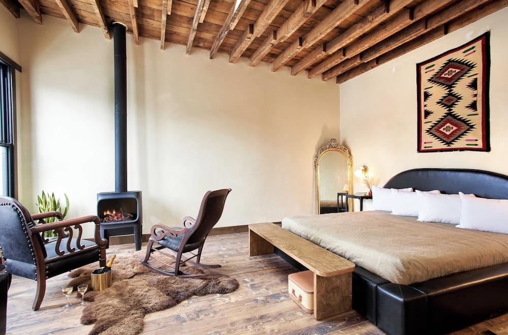 Baroness Suites East