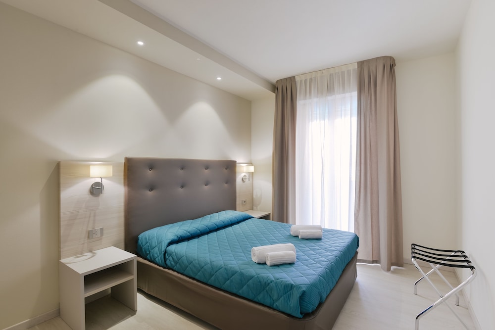 Comfort Apartment, 1 Bedroom, Balcony, Partial Sea View