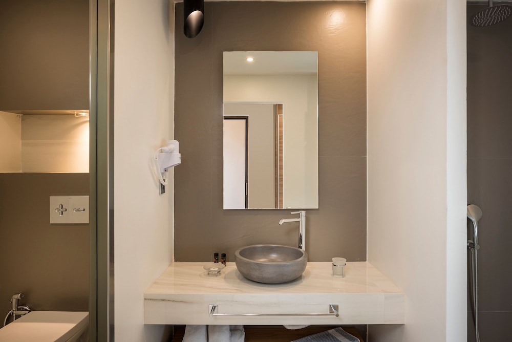 Superior Quadruple Room - Photo 2