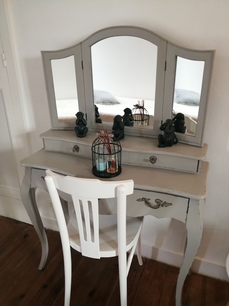 Family Room - Photo 8