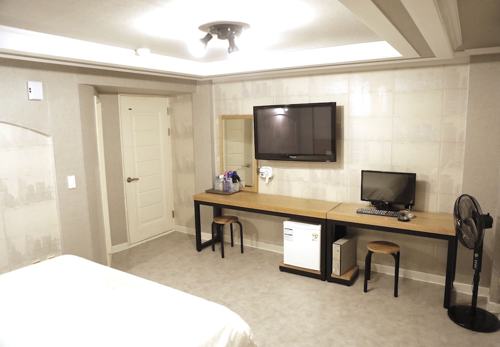 Standard Room - Photo 3