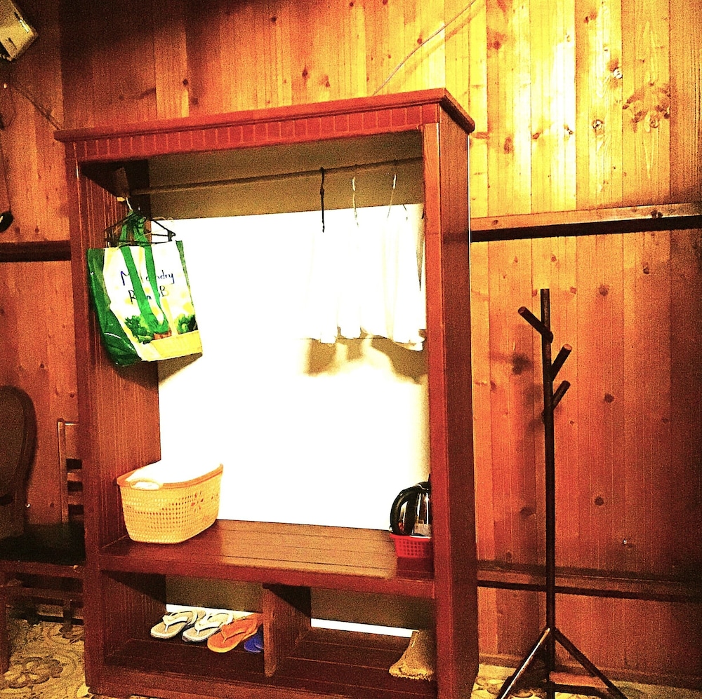 Basic Triple Room photo 3