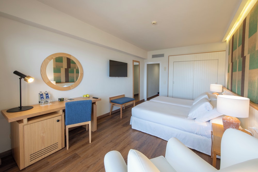 Deluxe Double Room Single Use