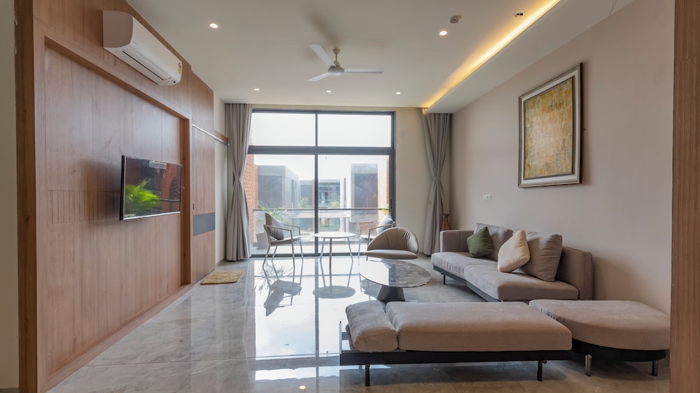 Luxury Studio Suite, Balcony