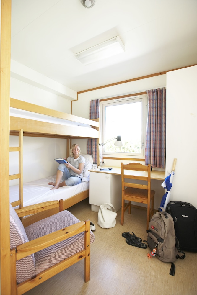 Economy Twin Room, Private Bathroom photo 1
