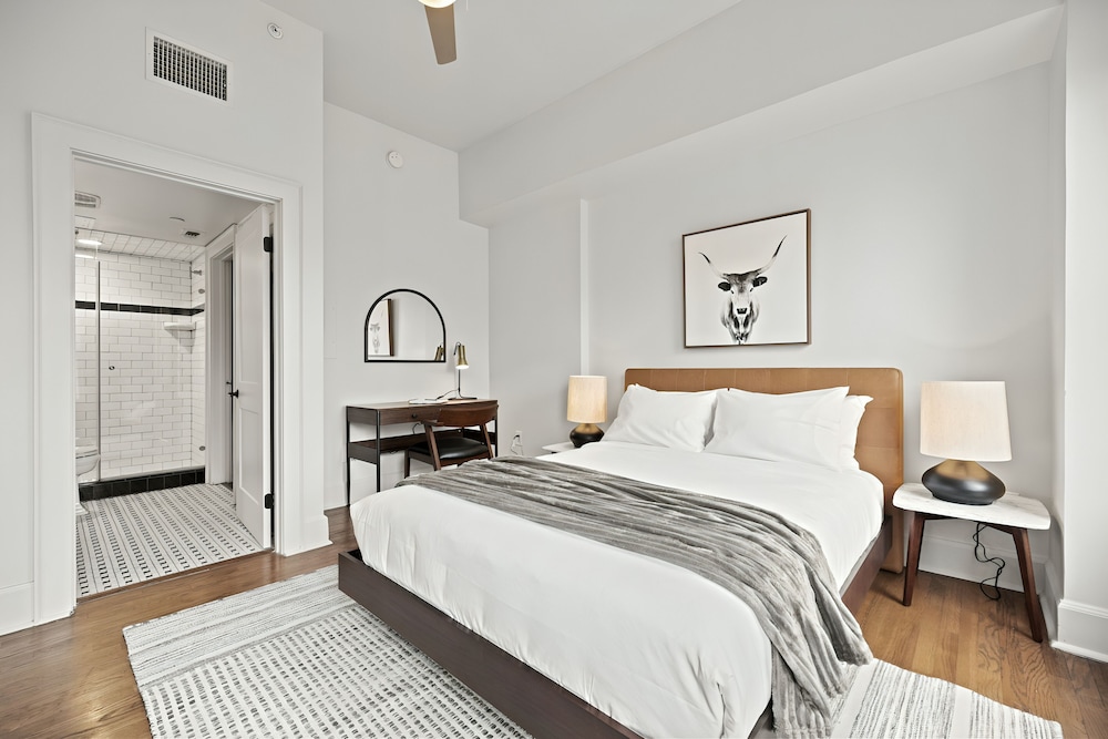 One Bedroom Apartment