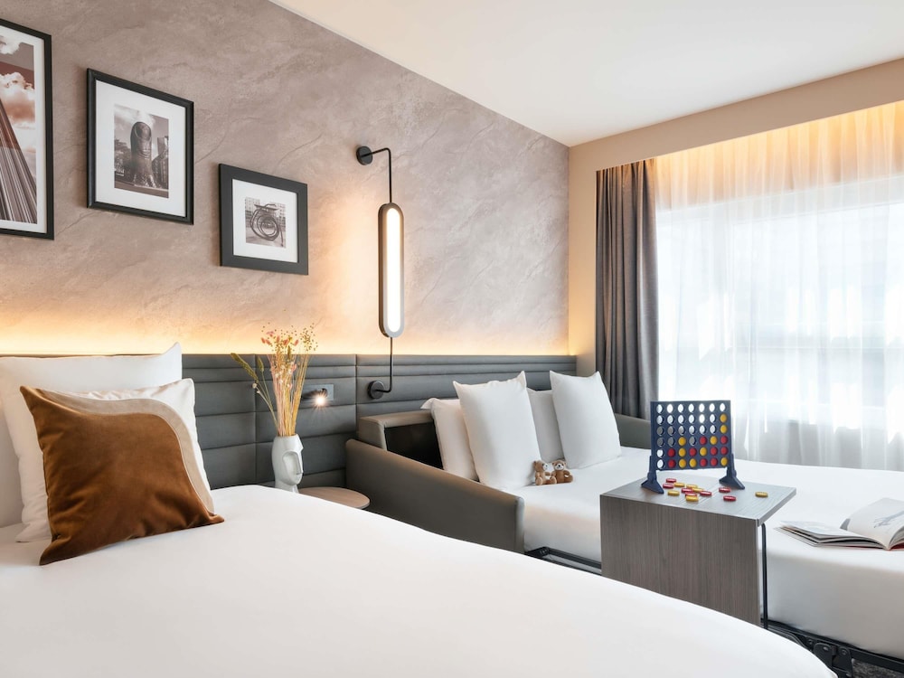 Executive Room, 1 King Bed with Sofa bed photo 2
