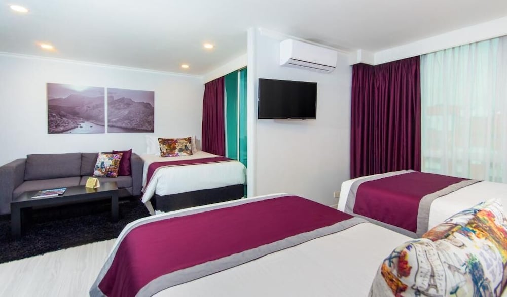 Family Triple Room, 1 Bedroom, Private Bathroom - Photo 1