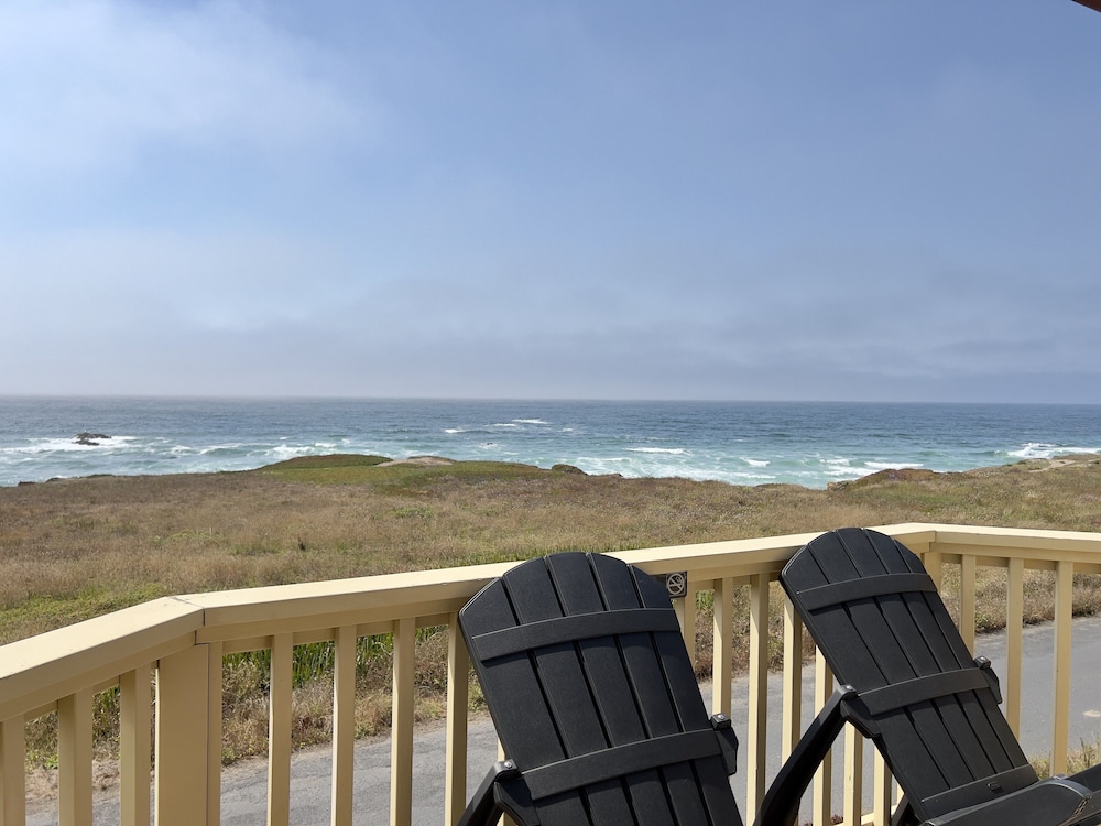 Standard Room, 1 King Bed, Ocean View, Ground Floor photo 3