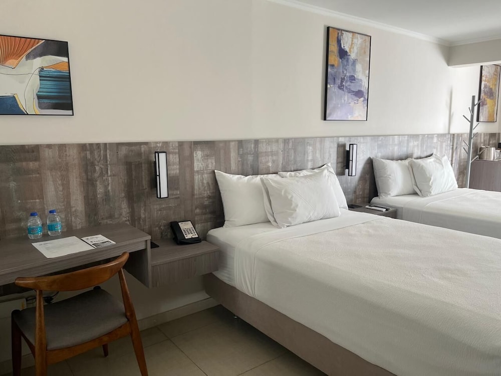 Standard Room, 2 Double Beds, Non Smoking, Pool View