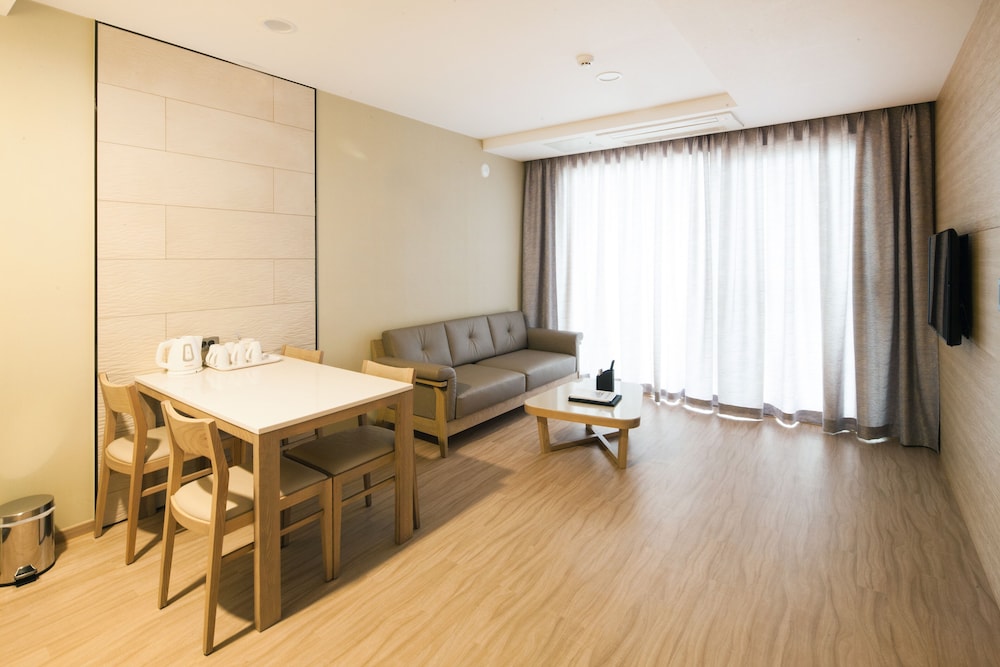 [SONO Water-Ful PKG] [Resort] Suite(Kitchen/Square Ocean/Bed)-OceanPlay for 2(Aqua shoes required)