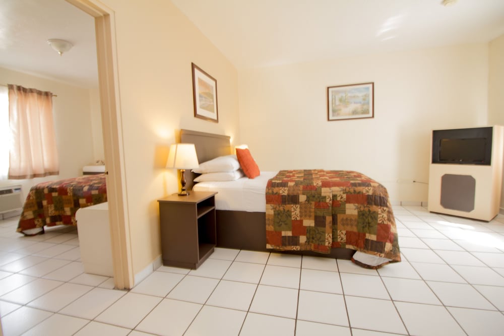 Family Suite, 2 Double Beds, Non Smoking