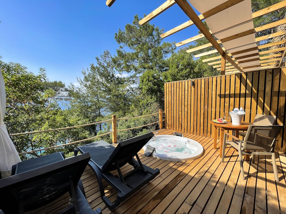 Therapy Stone House - Photo 8