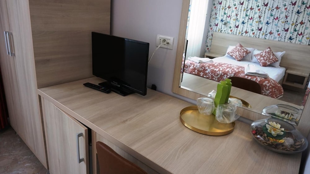 Standard Double Room photo 3