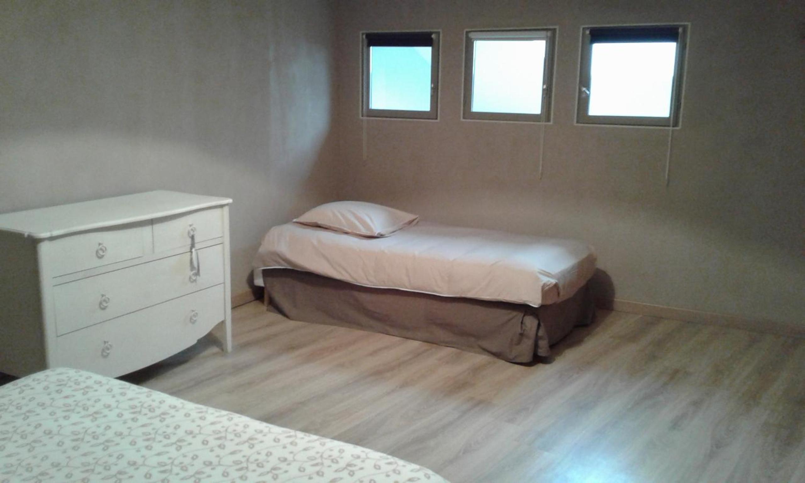 Standard Triple Room photo 2