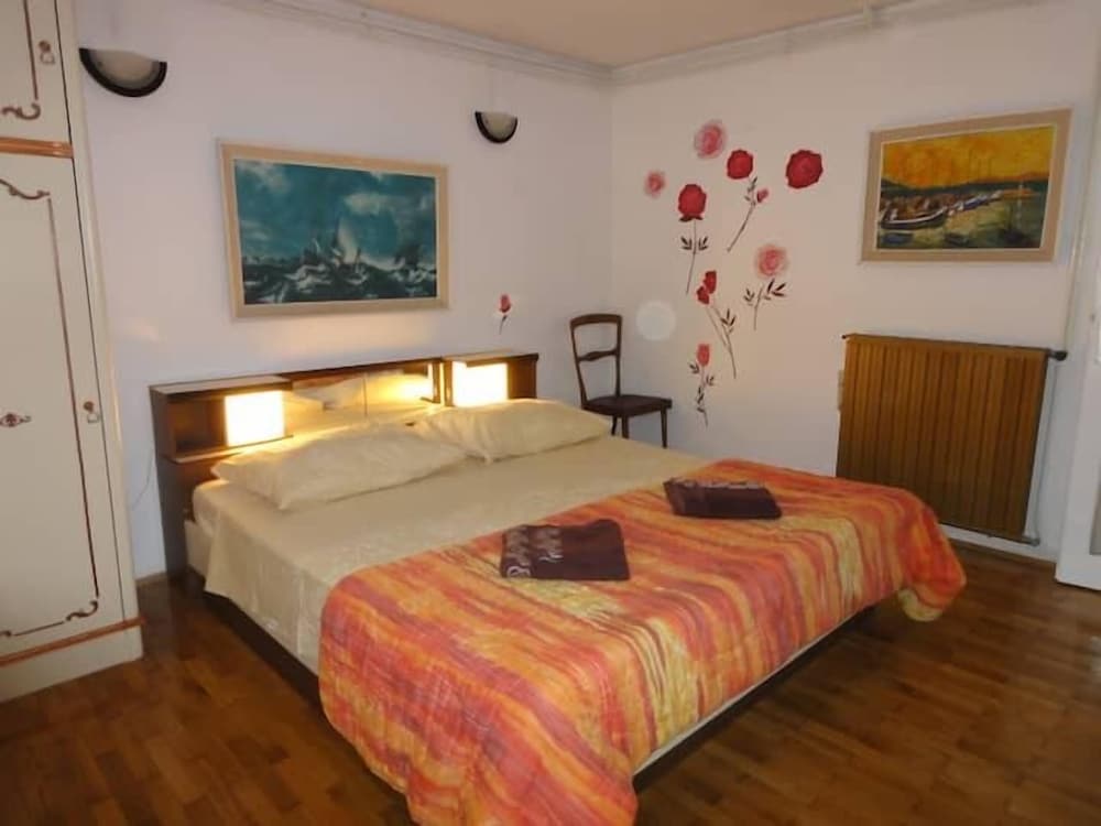 Apartment (Maria - close to the beach - A1-Maria)