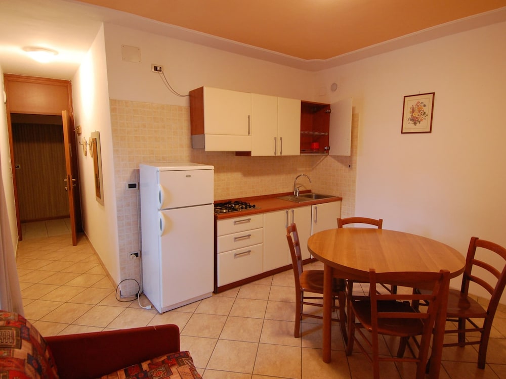 Apartment photo 3