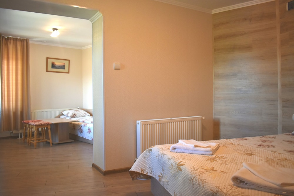 Classic Triple Room photo 2