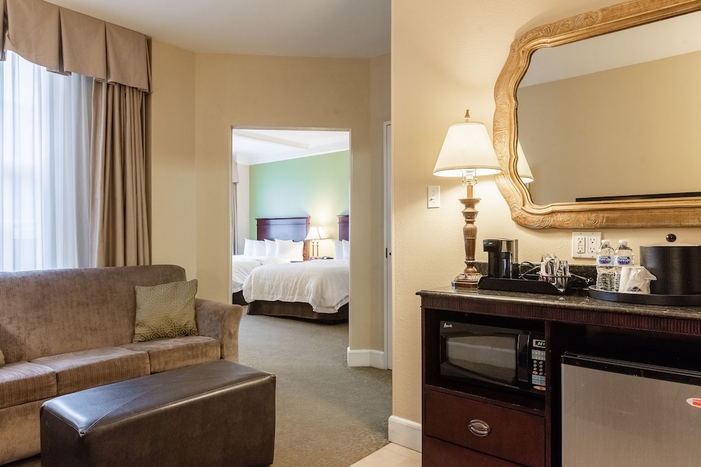 Suite, 2 Queen Beds, Accessible, Non Smoking - Photo 4