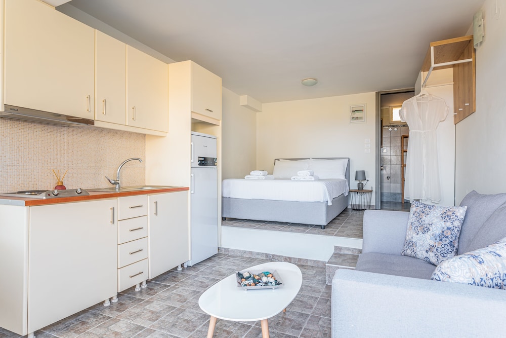 Studio Suite, Sea View (Petra)