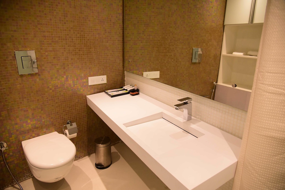 Executive Suite, 1 Double Bed, Accessible, Non Smoking photo 2