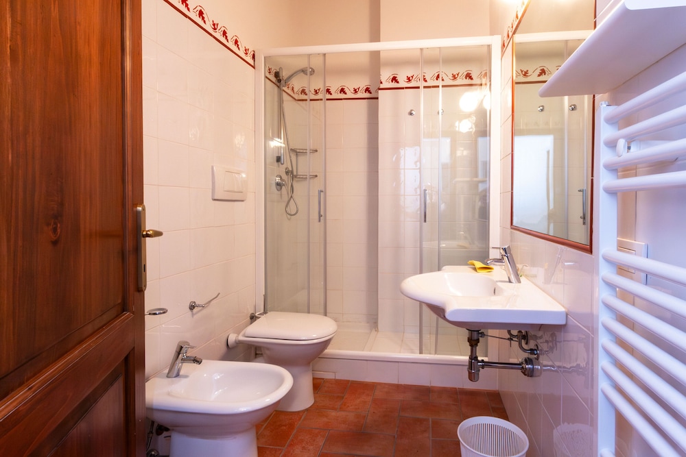 Comfort Apartment, 2 Bedrooms, Kitchen, Garden View photo 2