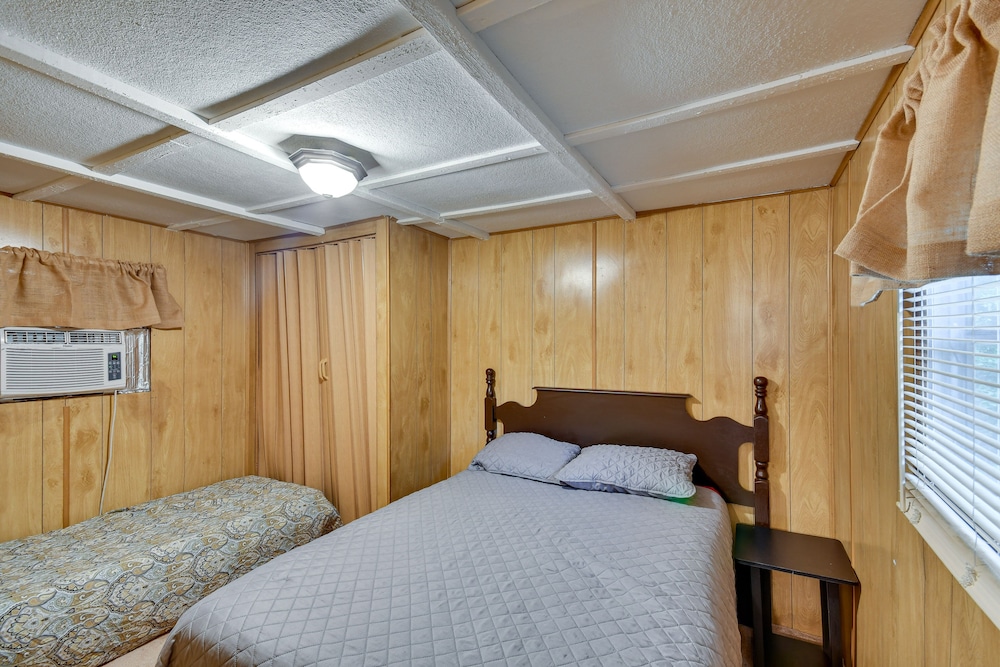 House (2 Bedrooms) photo 3