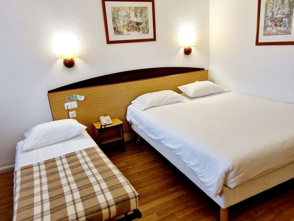 Triple Room - Photo 8