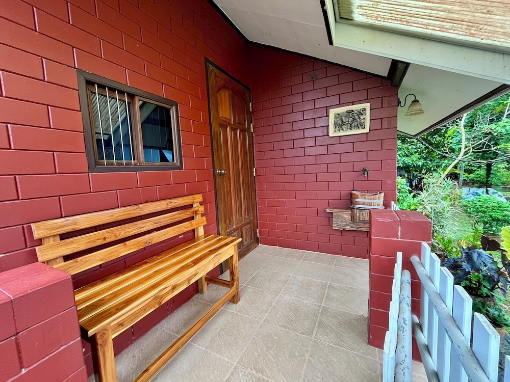 Classic Room, Garden View, Courtyard Area photo 2