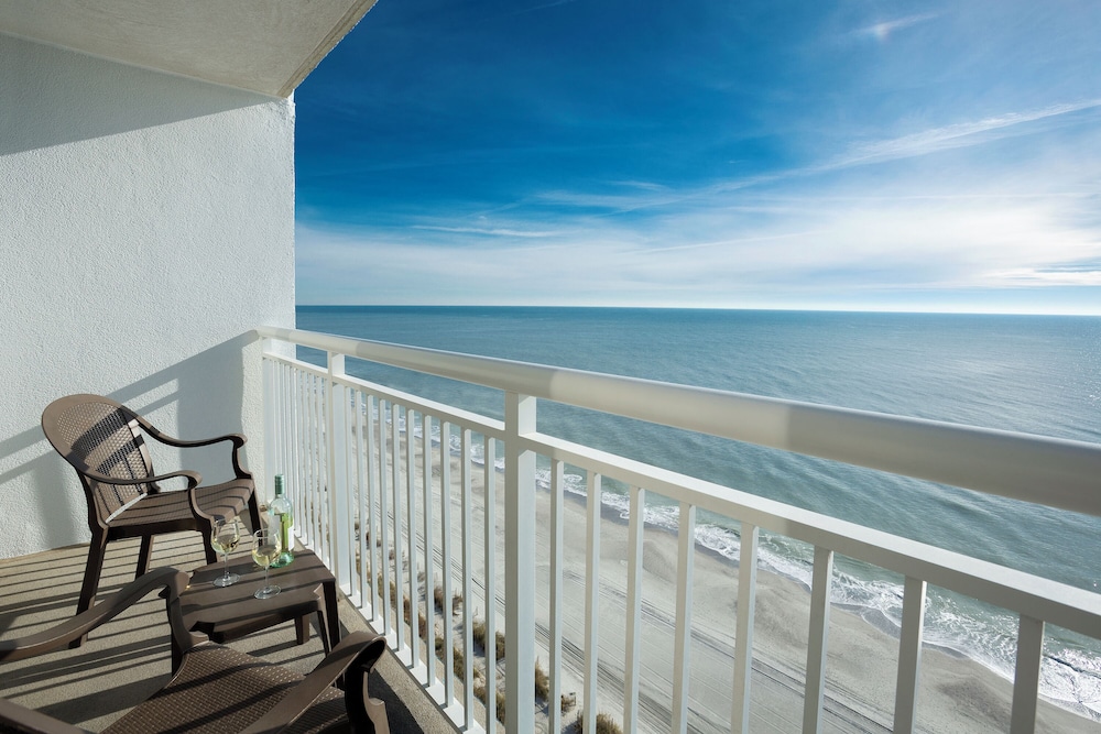 Oceanfront One Bedroom King Suite photo 2