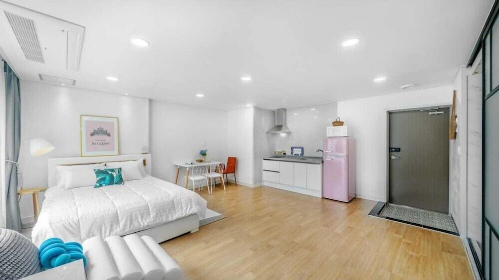 Room (303 (side ocean view/spa)) photo 3