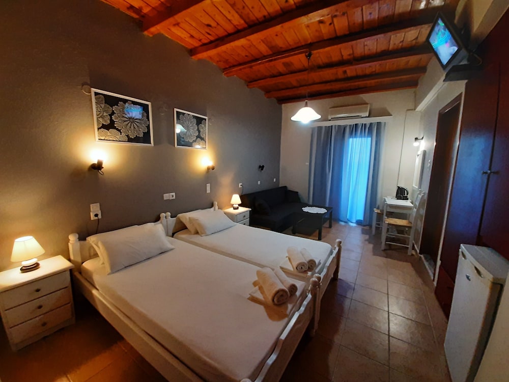 Superior Twin Room photo 3