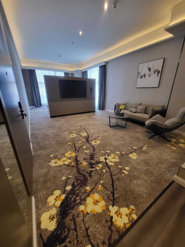 豪华套房，1张特大床
