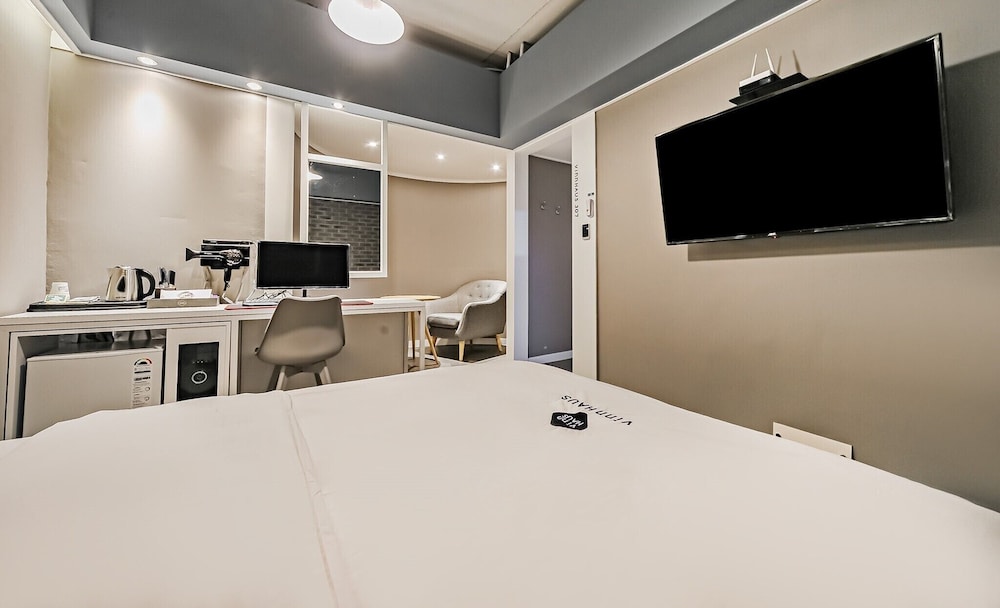 Premium Room - Photo 3