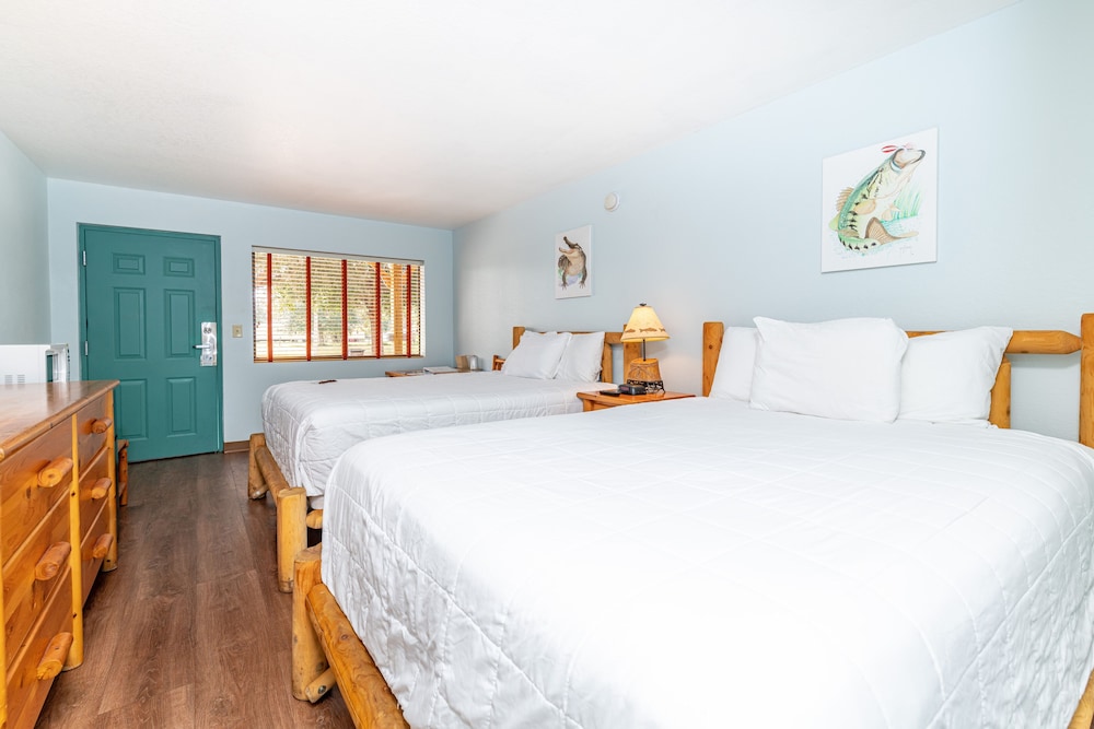 Standard Studio, 2 Queen Beds (Efficiency Lodge Room) photo 1