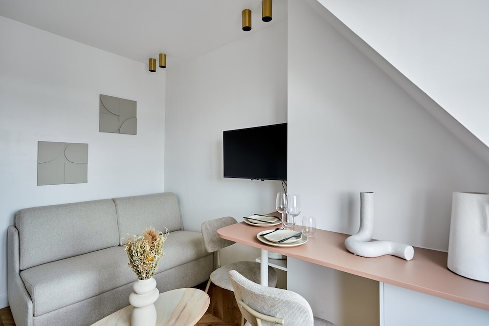 Apartment photo 1