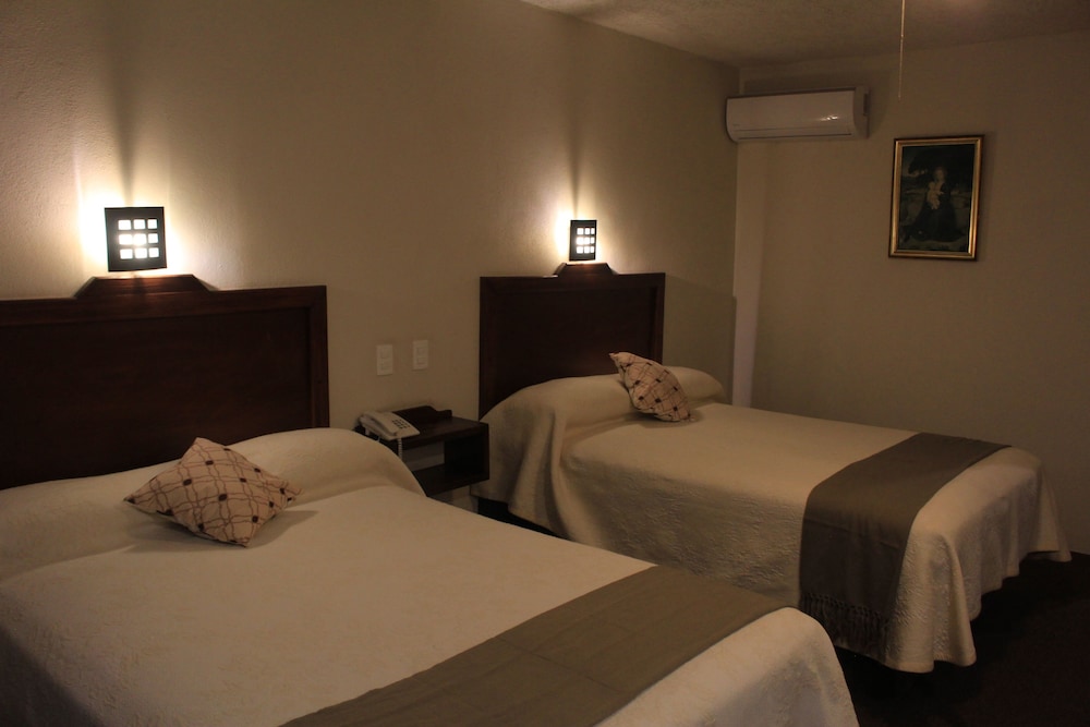 Standard Double Room - Photo 4