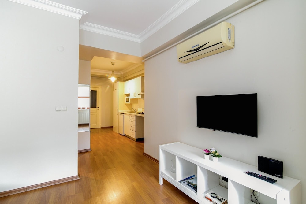 Apartment photo 3