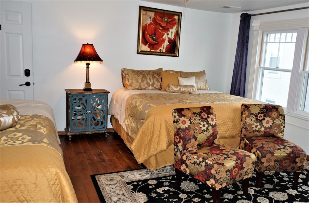 Room, Multiple Beds (Room 11, Guest House) photo 1